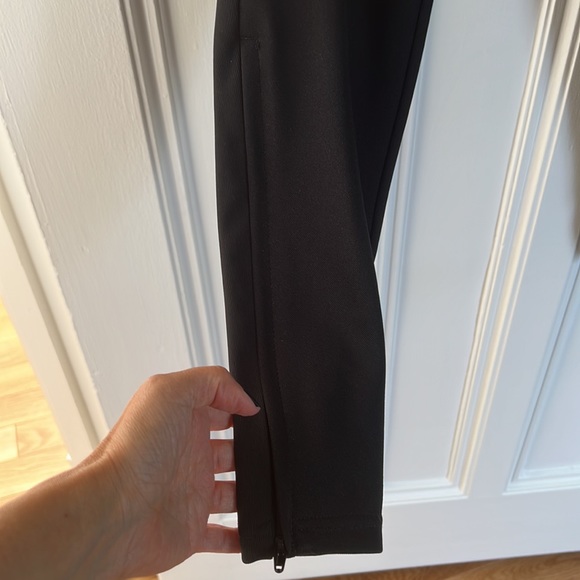 Women’s Addidas 3 stripe pant - Picture 5 of 5